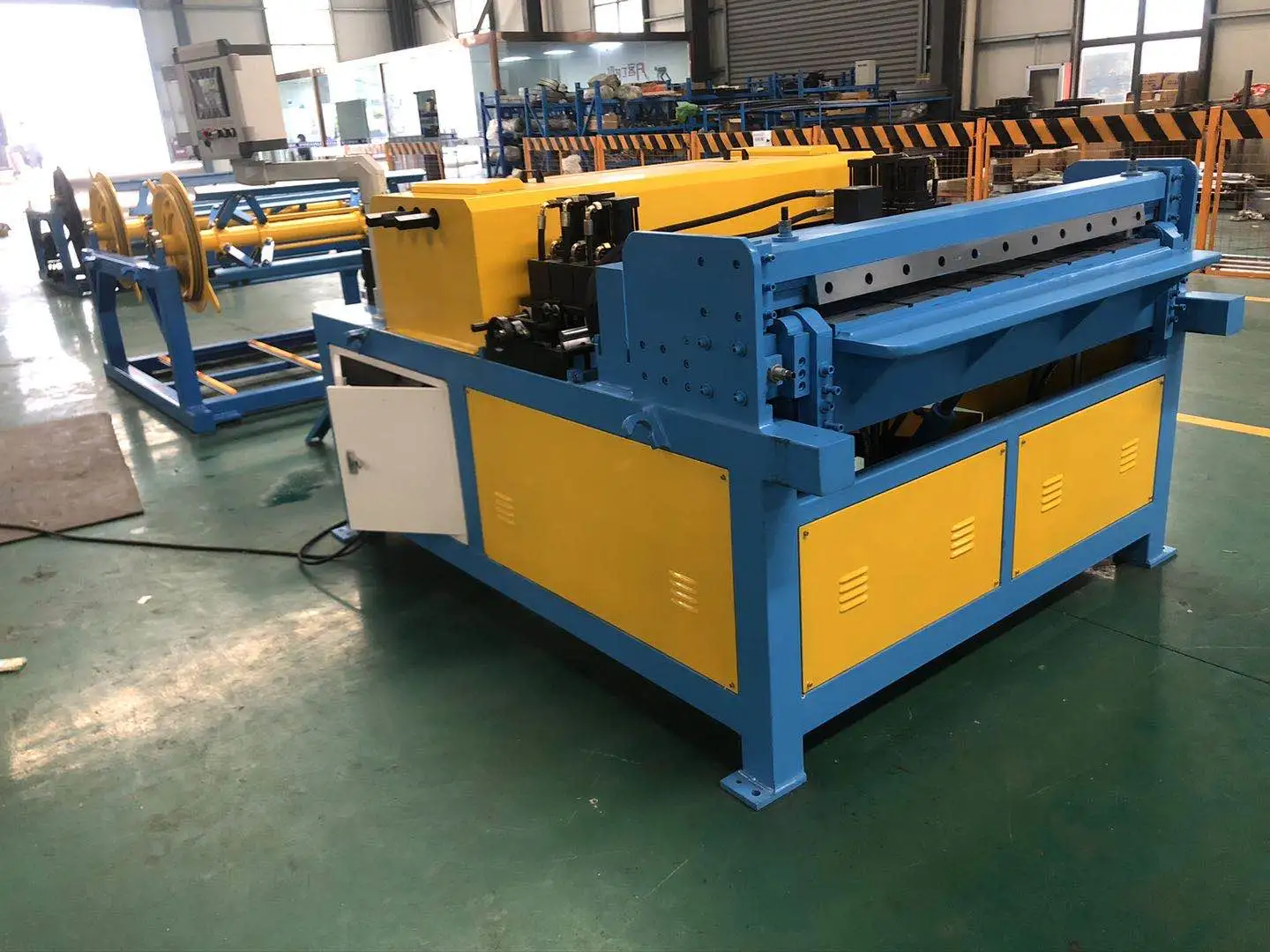 Linie automată tubulatură HVAC – Linie III 1