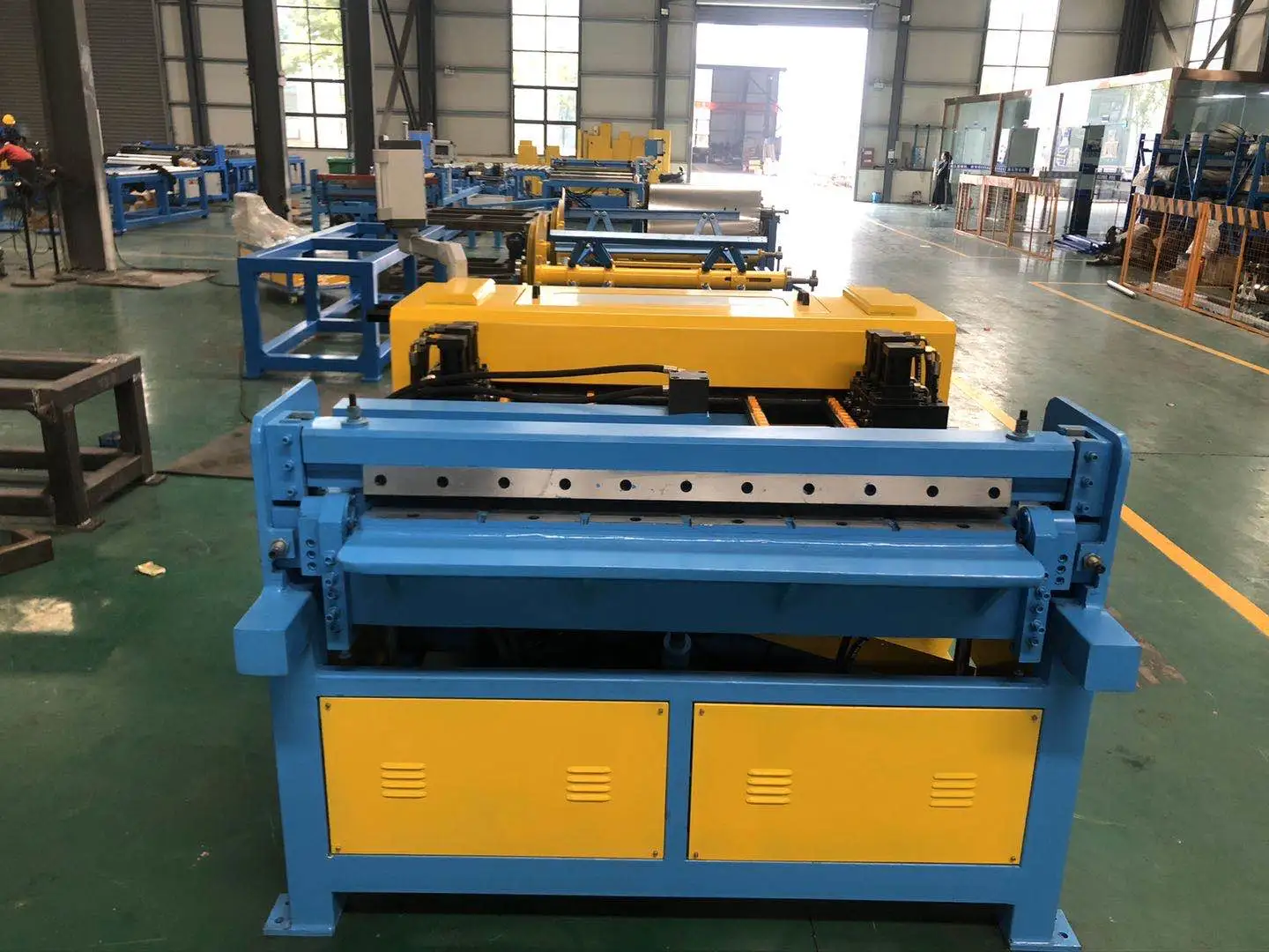 Linie automată tubulatură HVAC – Linie III 3