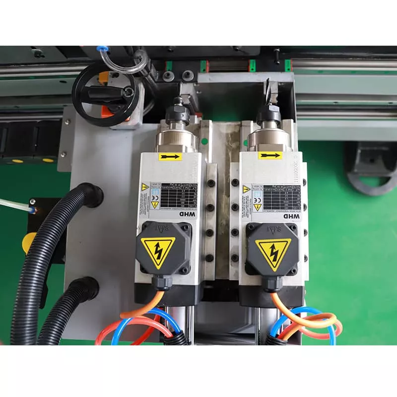 Echipament CNC de găurit, cu dublu arbore, pentru mobilier, iGC-6D 3