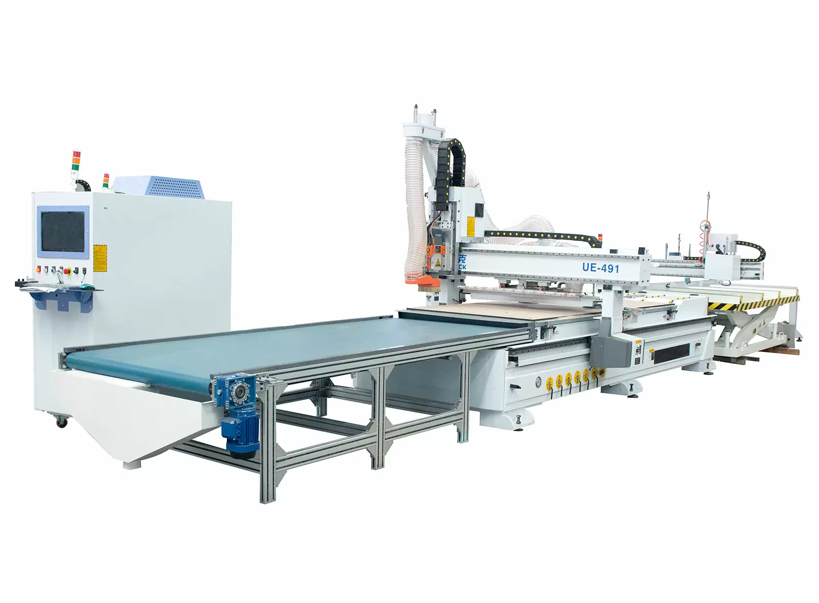 Linie CNC de debitare optimizată (nesting), cu etichetare cu cod de bare
