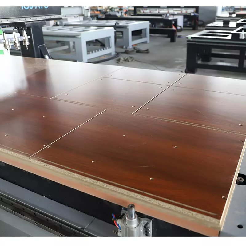 Router CNC de tăiere placaj, cu ATC, tip liniar 4
