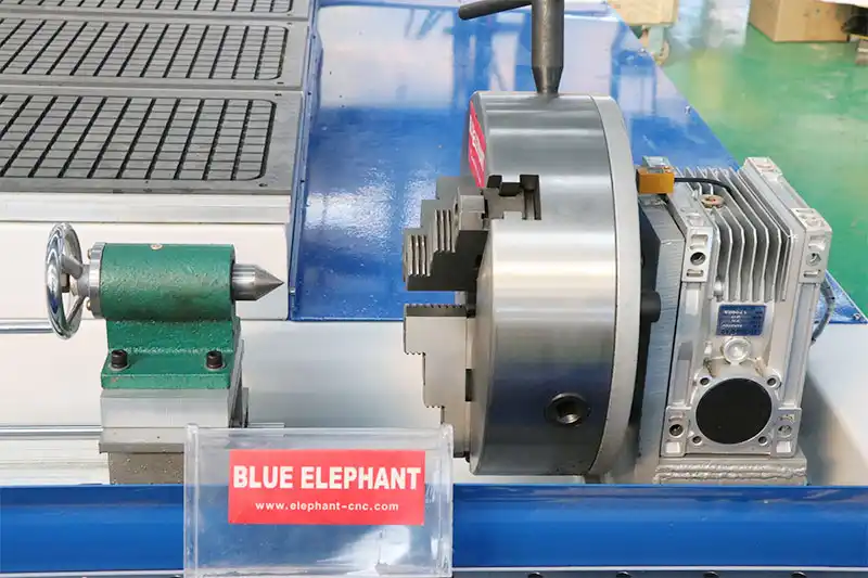 Router CNC, cu mai mulți arbori, cu sistem pneumatic, 1530 2