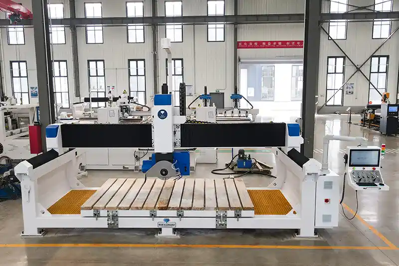 Ferăstrău CNC tip pod cu 5+1 axe cu sistem Blue Elephant Blue Elephant 2